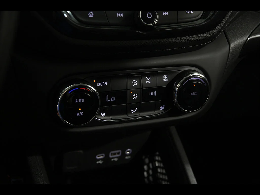 2023 Chevrolet TrailBlazer LT - Photo 14