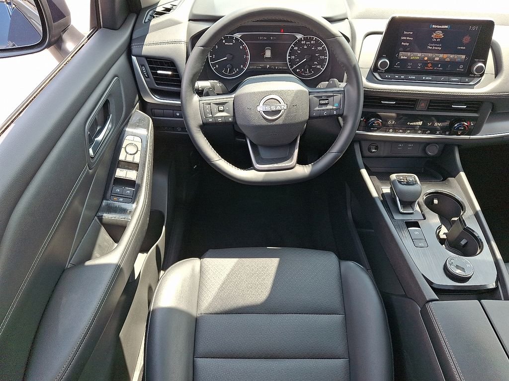 Used 2025 Blue Nissan SV image 12