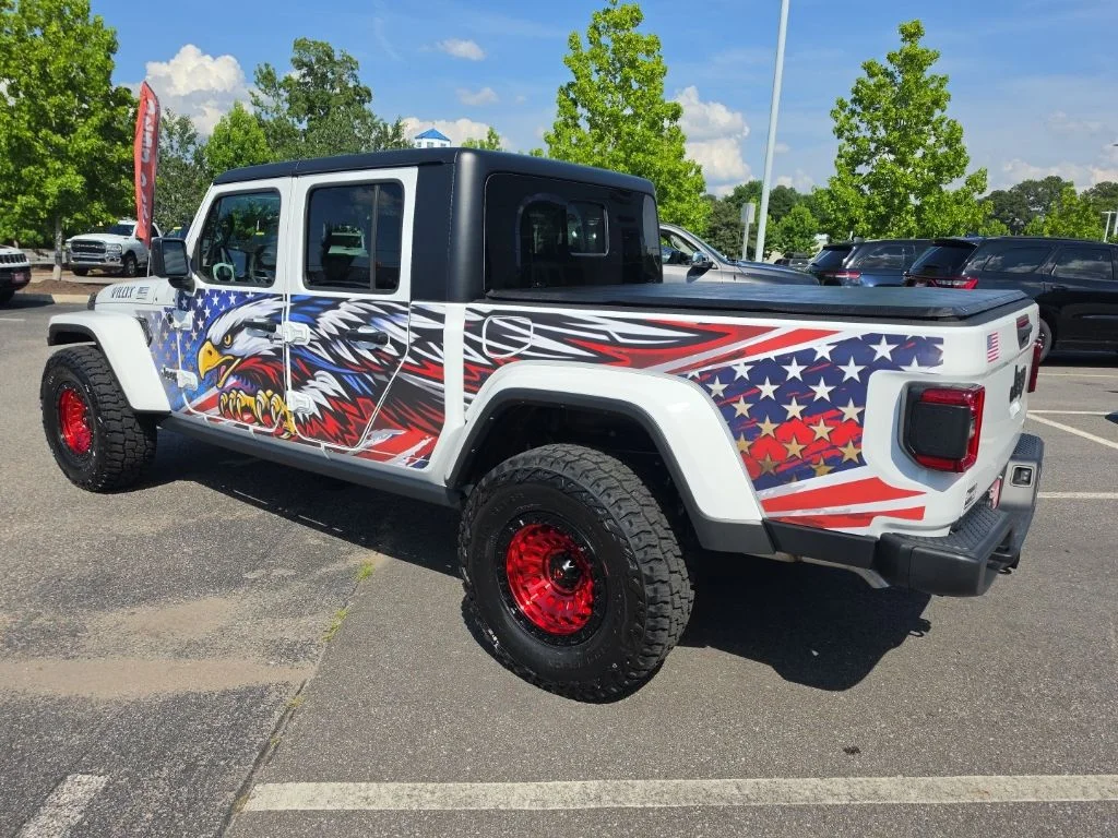 2025 Jeep Gladiator Willys - Photo 3
