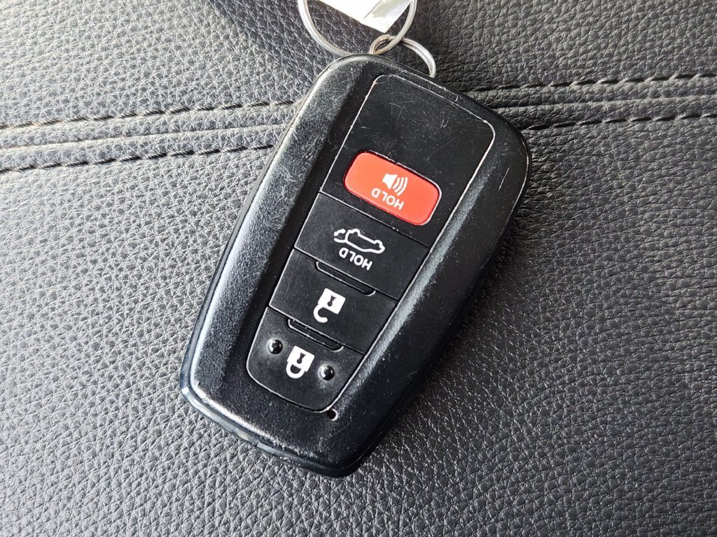 Certified Used 2024 Silver Toyota XLE Premium image 30
