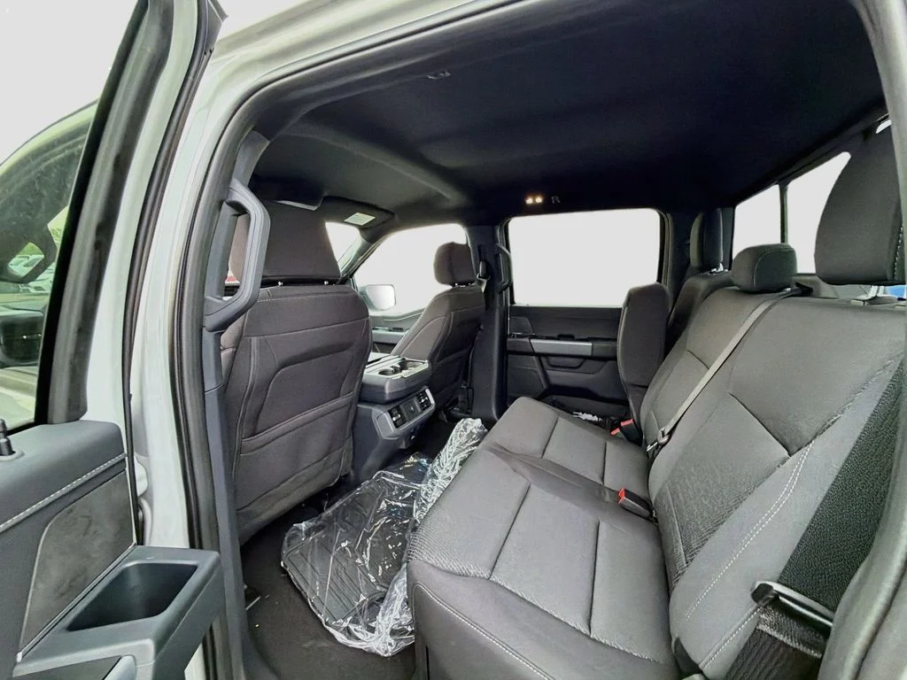 New 2026 Avalanche Ford XLT image 9
