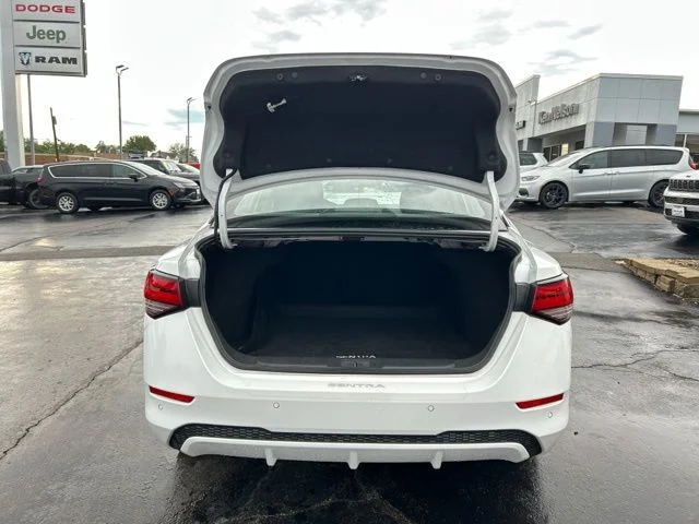 Used 2024 White Nissan SV image 5