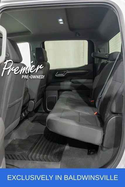 Used 2022 Silver Chevrolet LT image 9