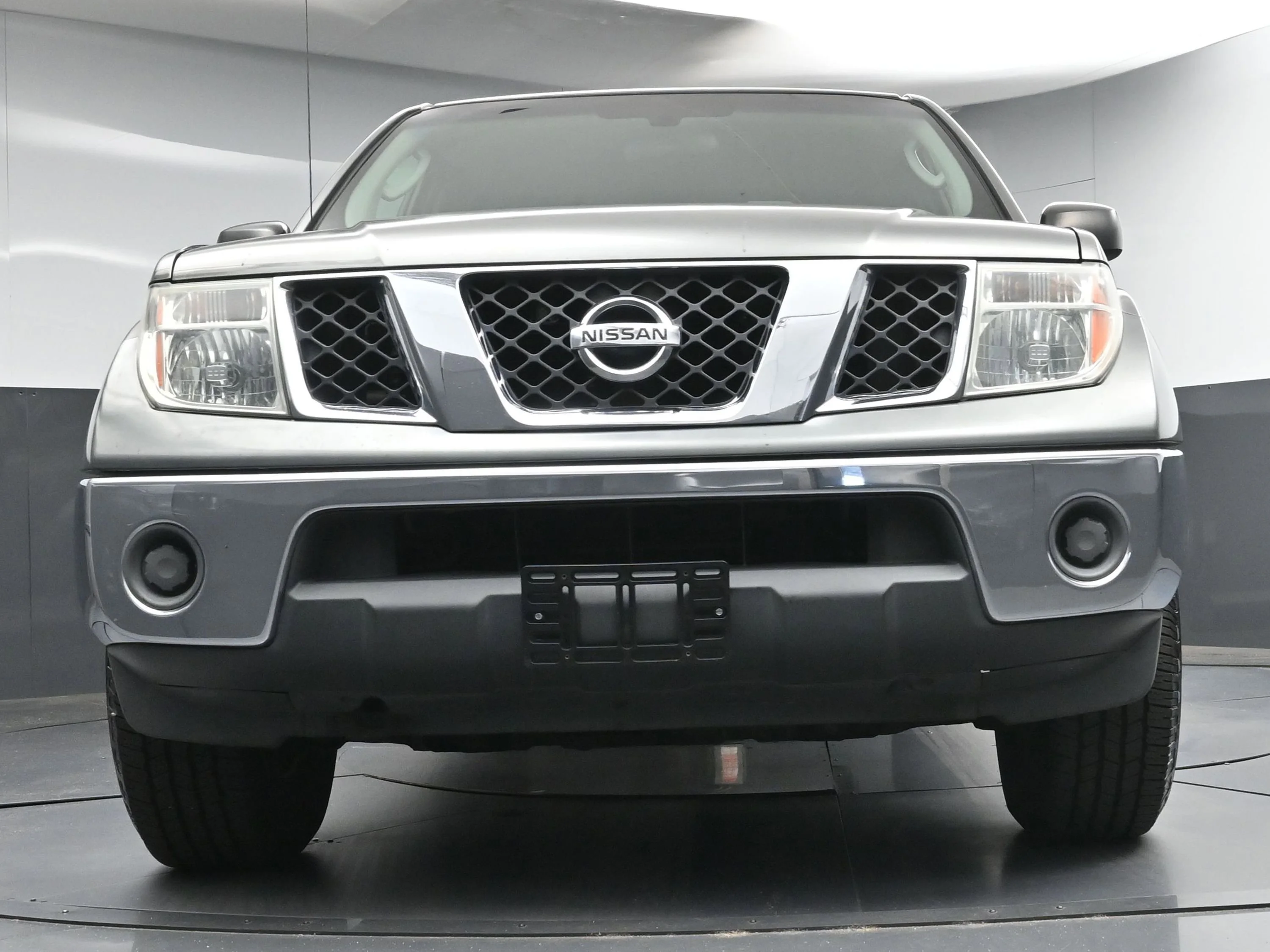 Used 2007 Storm Gray Nissan SE image 16