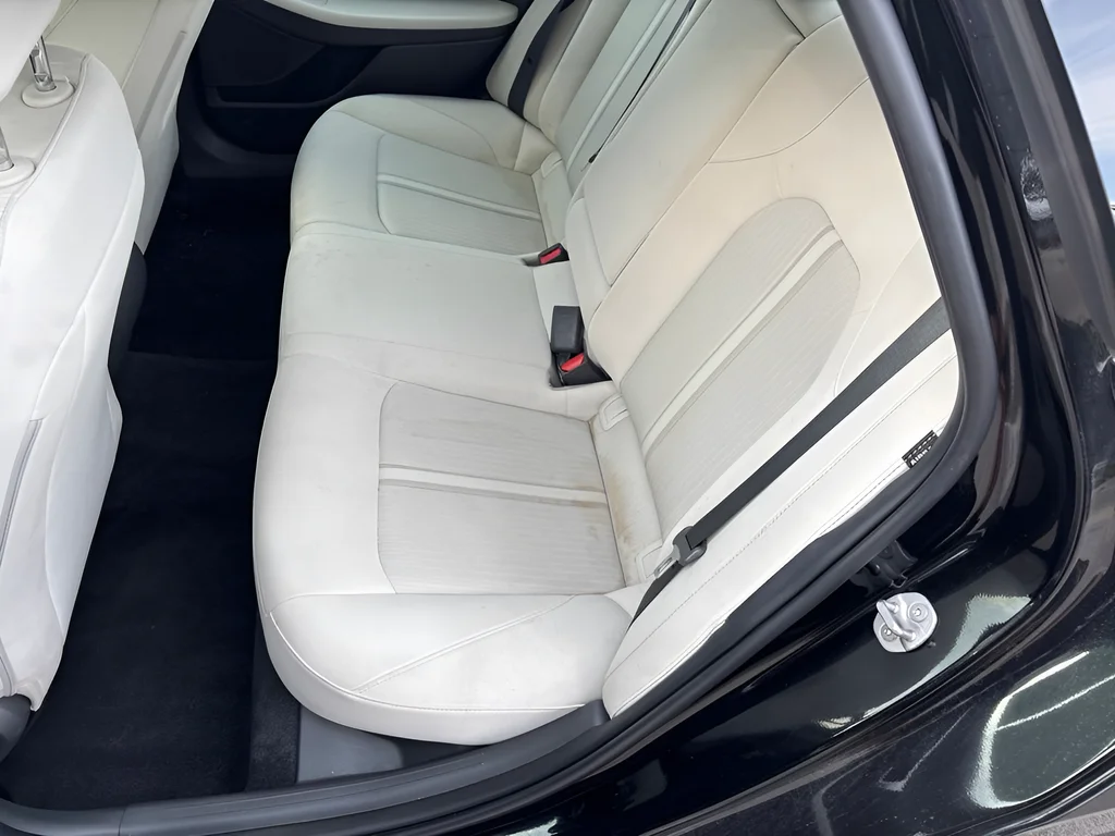 Used 2025 Abyss Black Hyundai SEL image 10