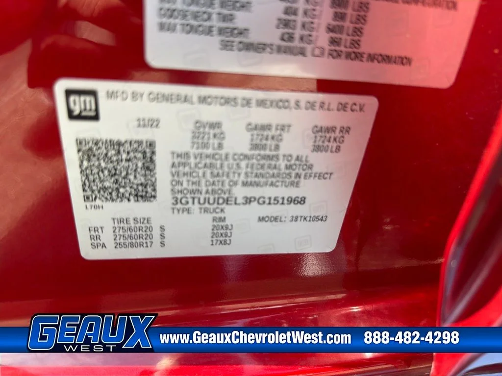 Used 2023 Red GMC SLT image 34
