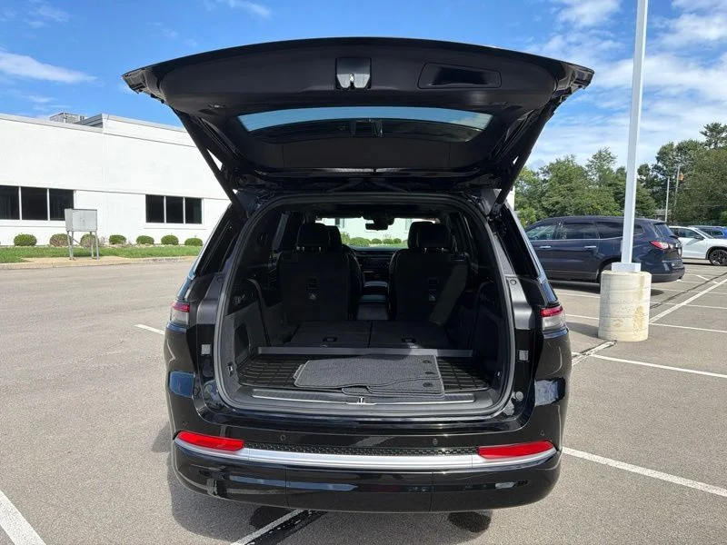 Used 2026 Black Jeep Summit image 9