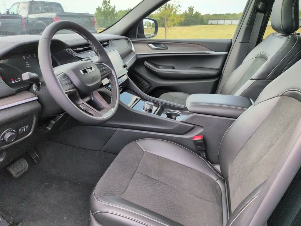 New 2026 Black Jeep Altitude image 21