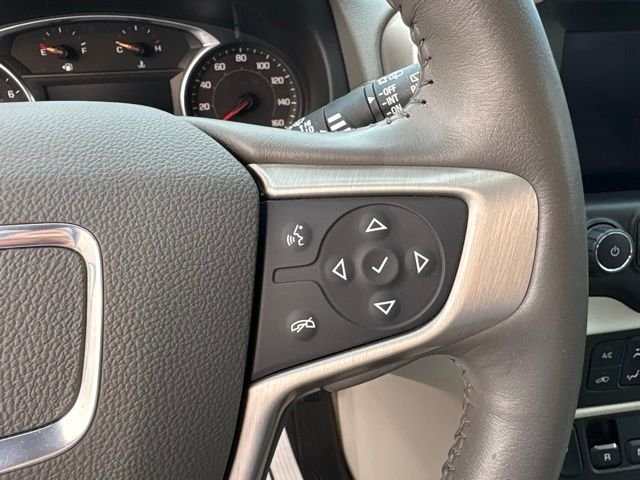 Used 2020 White GMC Denali image 24