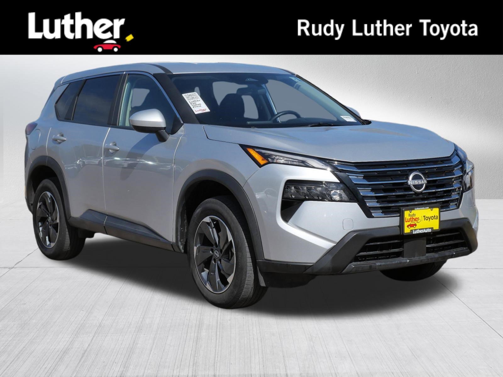 2025 Nissan Rogue SV AWD's photo