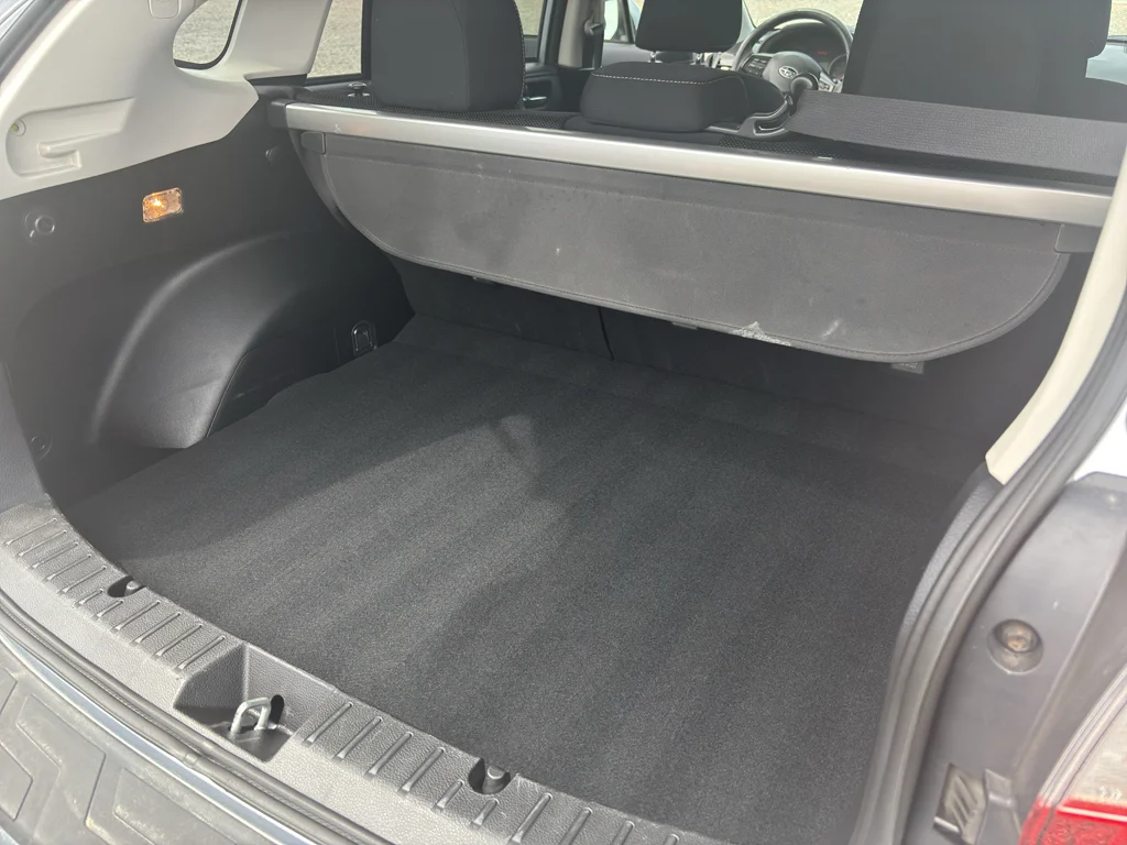 Used 2013 Ice Silver Metallic Subaru Premium image 35