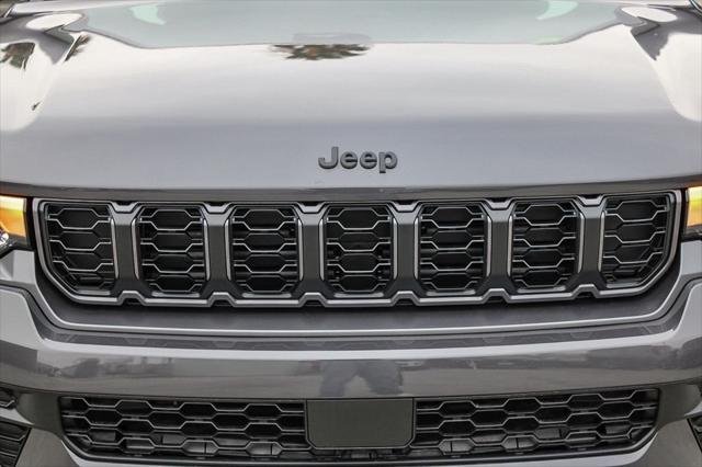 New 2026 Baltic Gray Metallic Clear-Coat Exterior Paint Jeep Laredo image 6