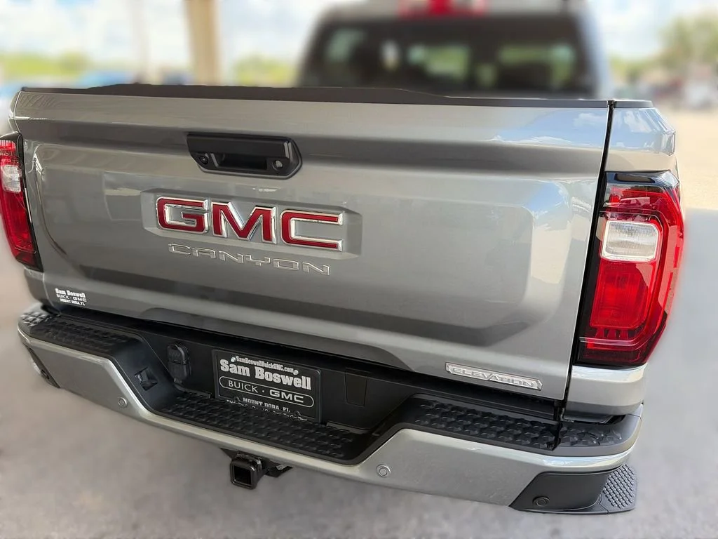 New 2026 Sterling Metallic GMC Elevation image 34