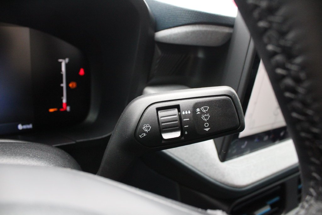 New 2026 Carbonized Gray Metallic Ford XLT image 14