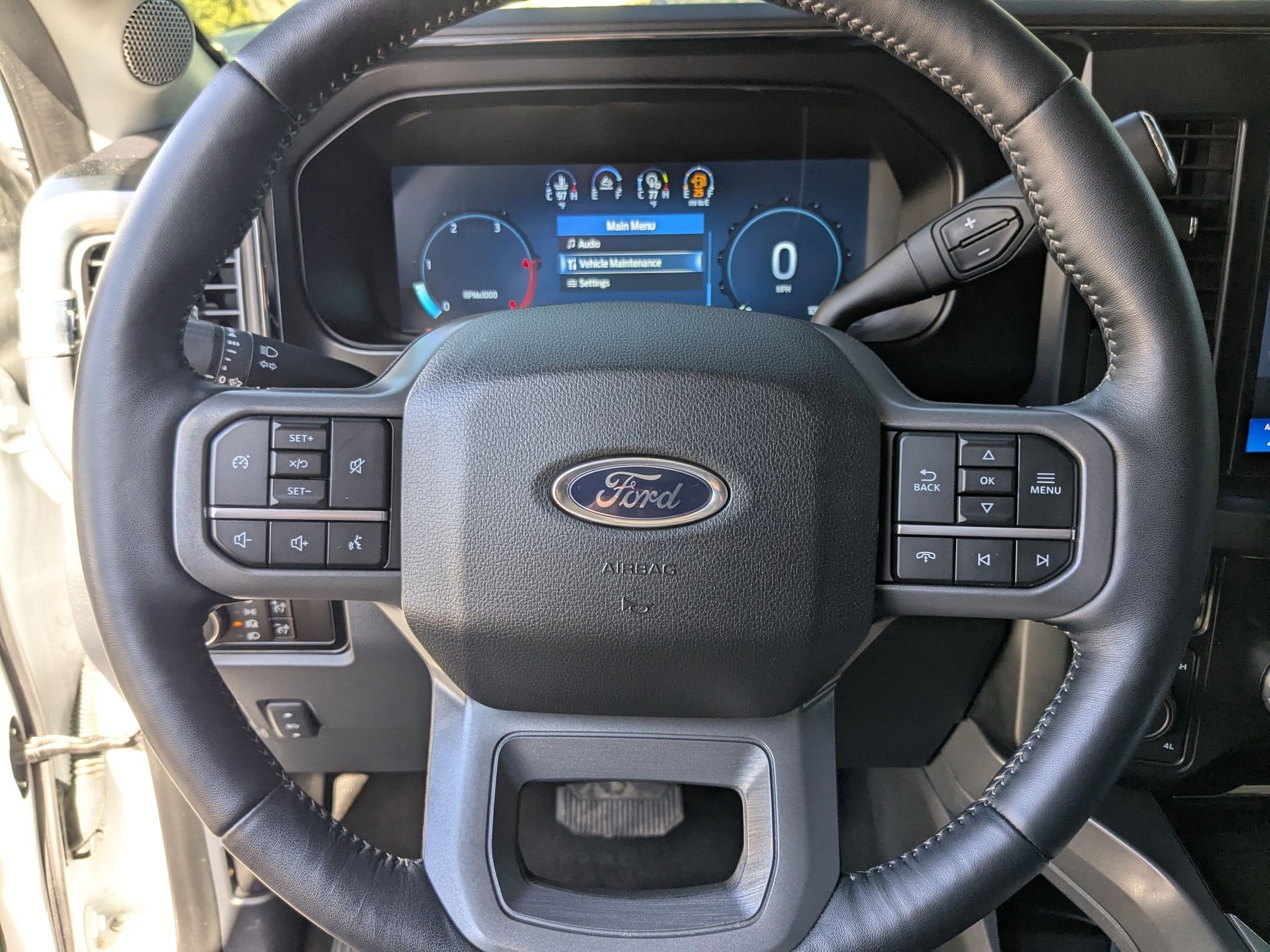 Used 2024 Oxford White Ford LARIAT image 13