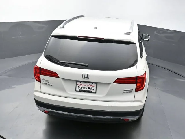 Used 2017 White Honda Touring image 60