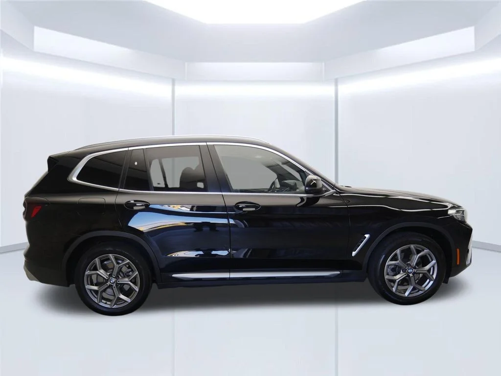 Used 2023 Jet Black BMW xDrive30i image 6