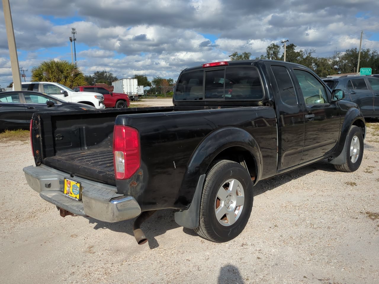 Used 2006 Super Black Nissan  image 4
