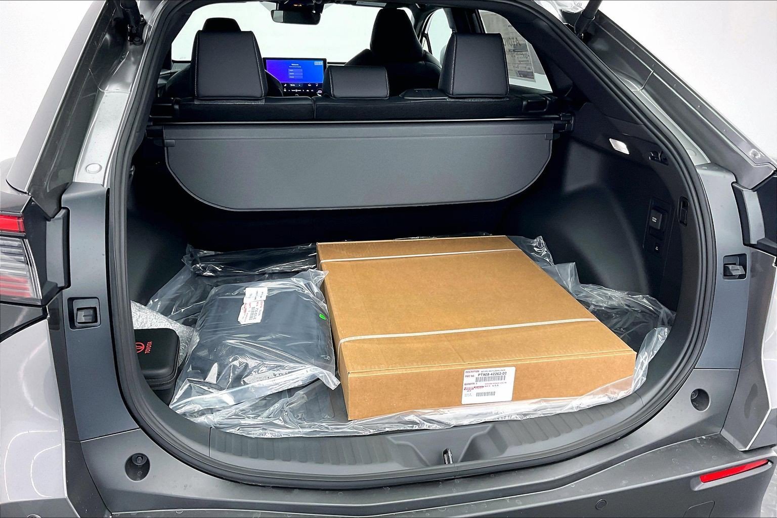 2026 Toyota bZ XLE - Photo 11