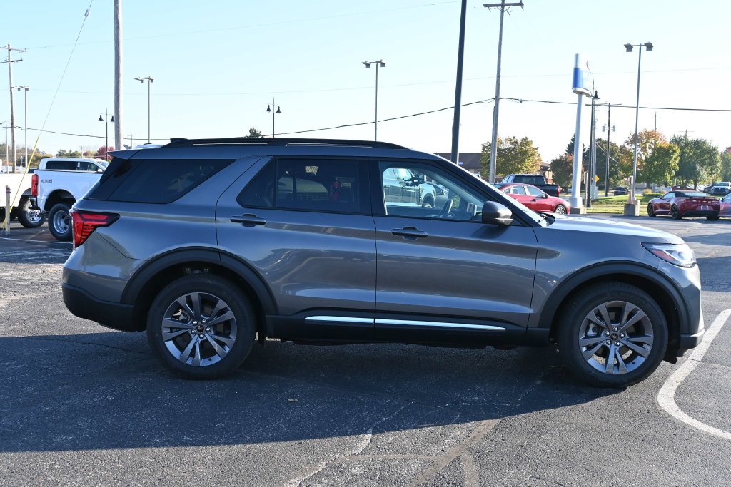 Certified Used 2025 Gray Metallic Ford Active image 8