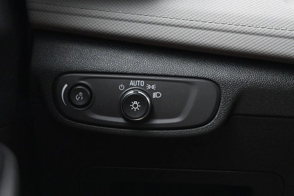 Used 2025 Black Chevrolet LT image 23