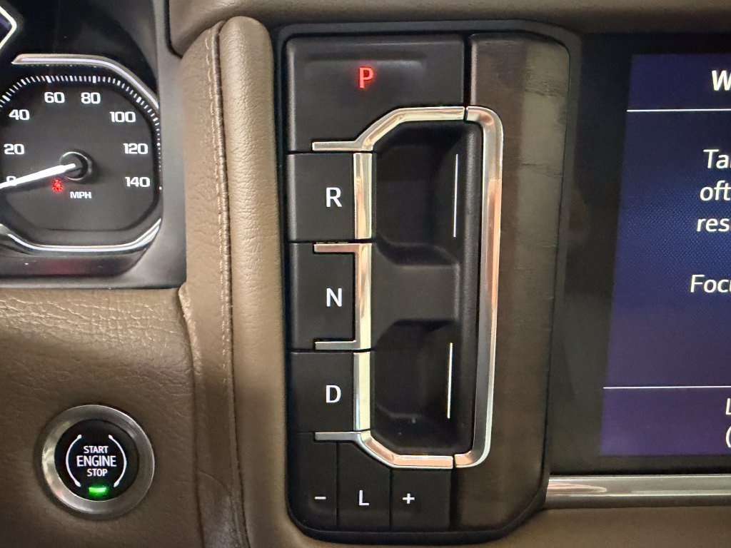 Used 2021 White GMC Denali image 15