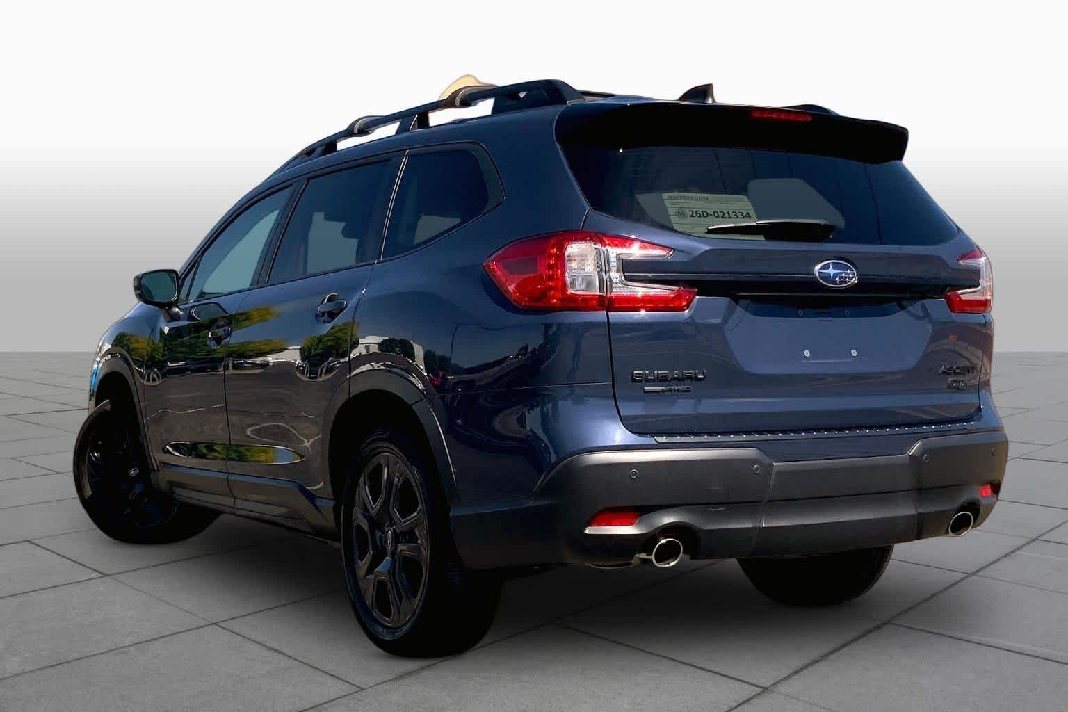 Used 2025 Cosmic Blue Pearl Subaru Onyx Edition Touring image 12