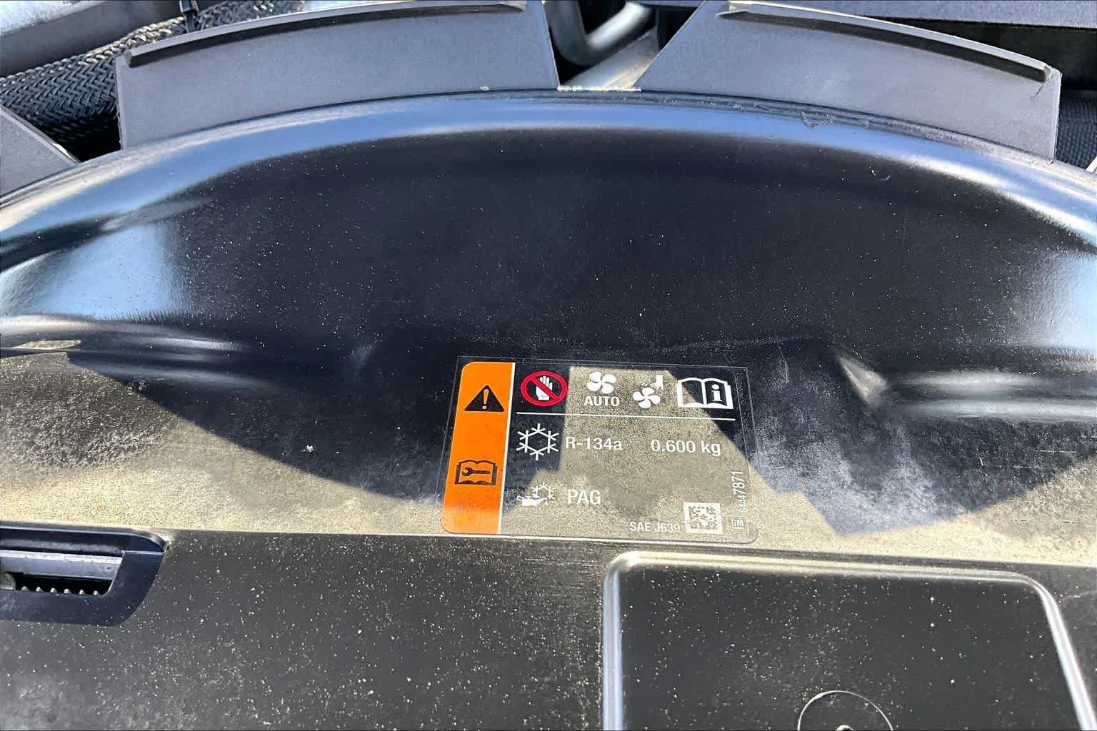 Used 2020 Onyx Black GMC AT4 image 33