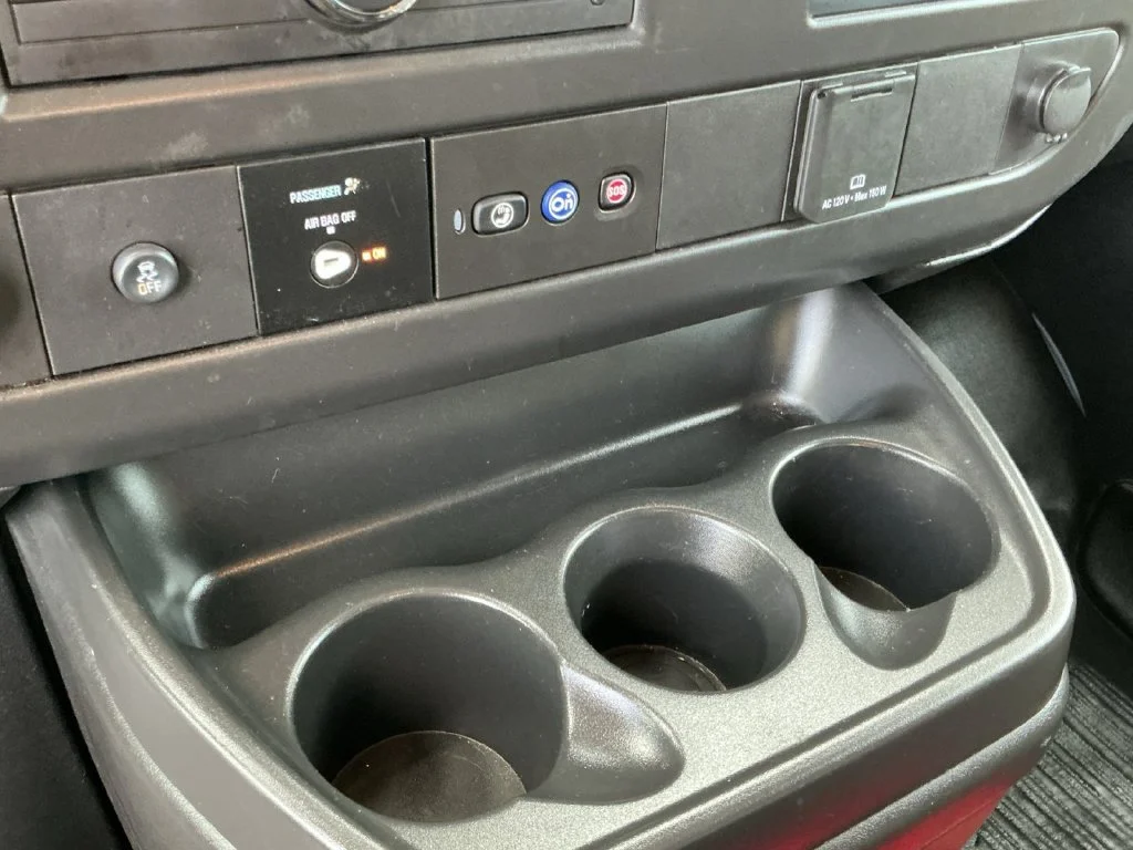 2025 GMC Savana Cargo Work Van - Photo 25