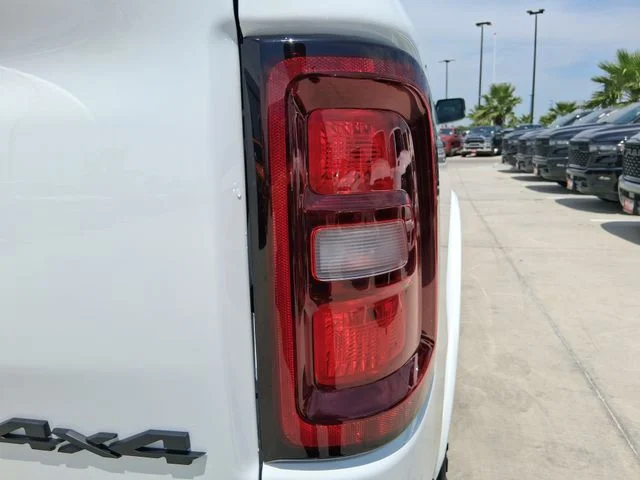 New 2026 Bright White Clear-Coat Exterior Paint RAM Big Horn/Lone Star image 11
