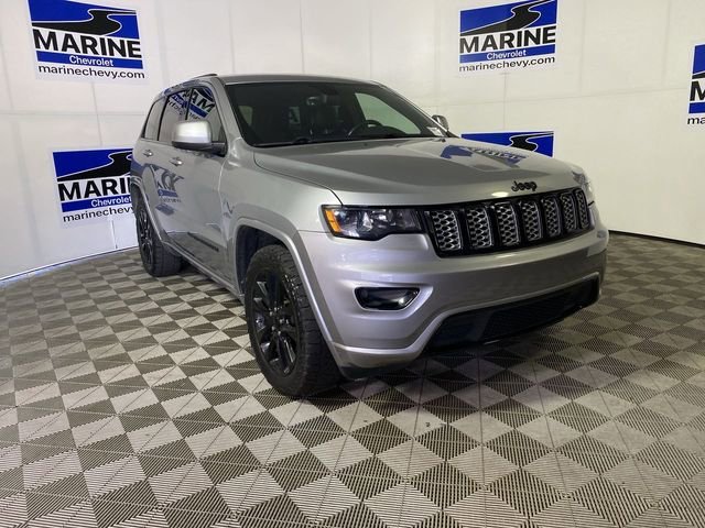 2017 Jeep Grand Cherokee Altitude 4WD's photo