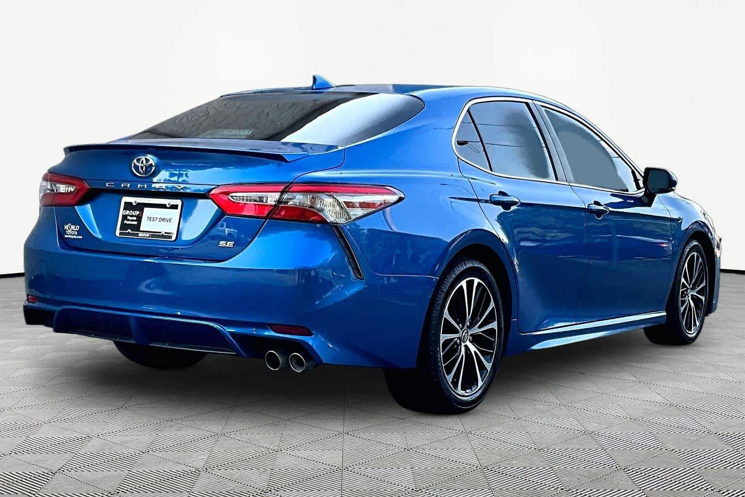 Used 2018 Blue Streak Metallic Toyota SE image 13