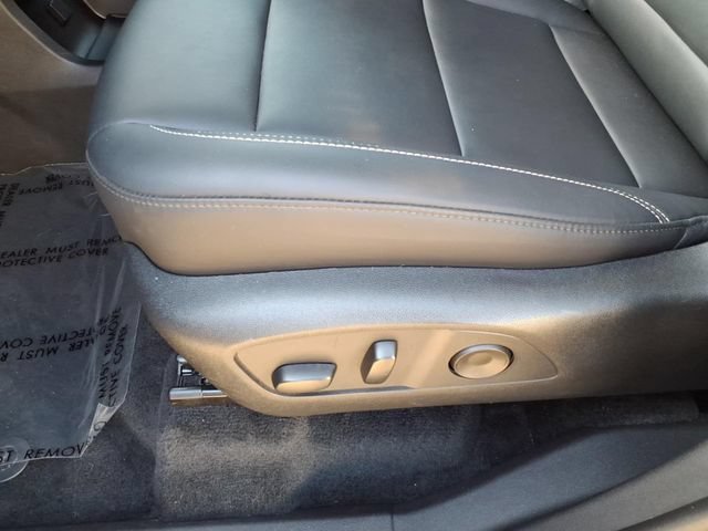 Used 2026 Summit White GMC Elevation image 17