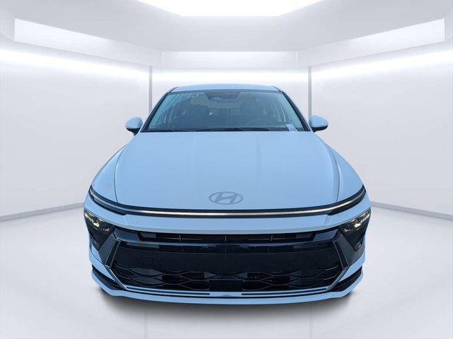 New 2026 White Hyundai SEL Sport image 8