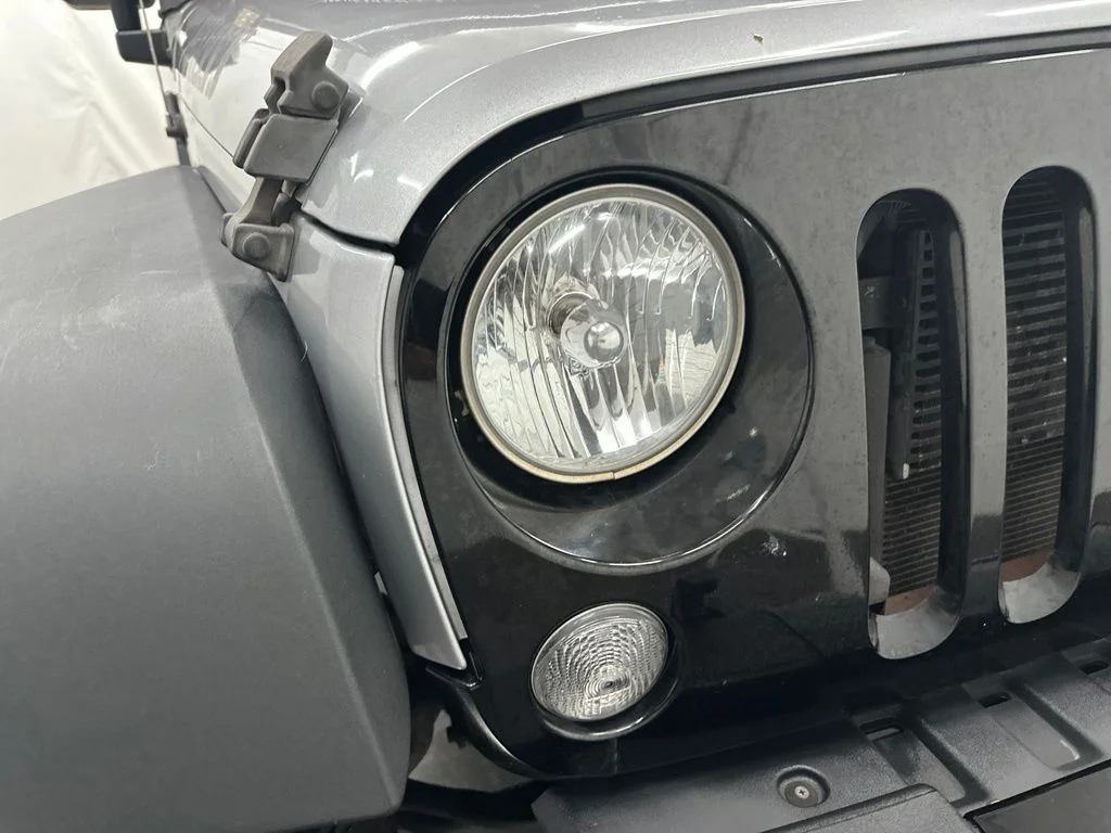 Used 2015 Silver Jeep Sport image 7