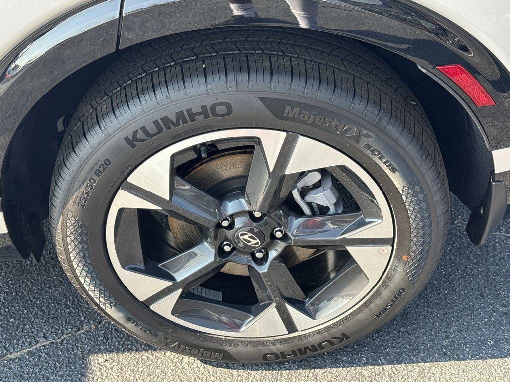 New 2026 Silver Hyundai Limited FWD image 19