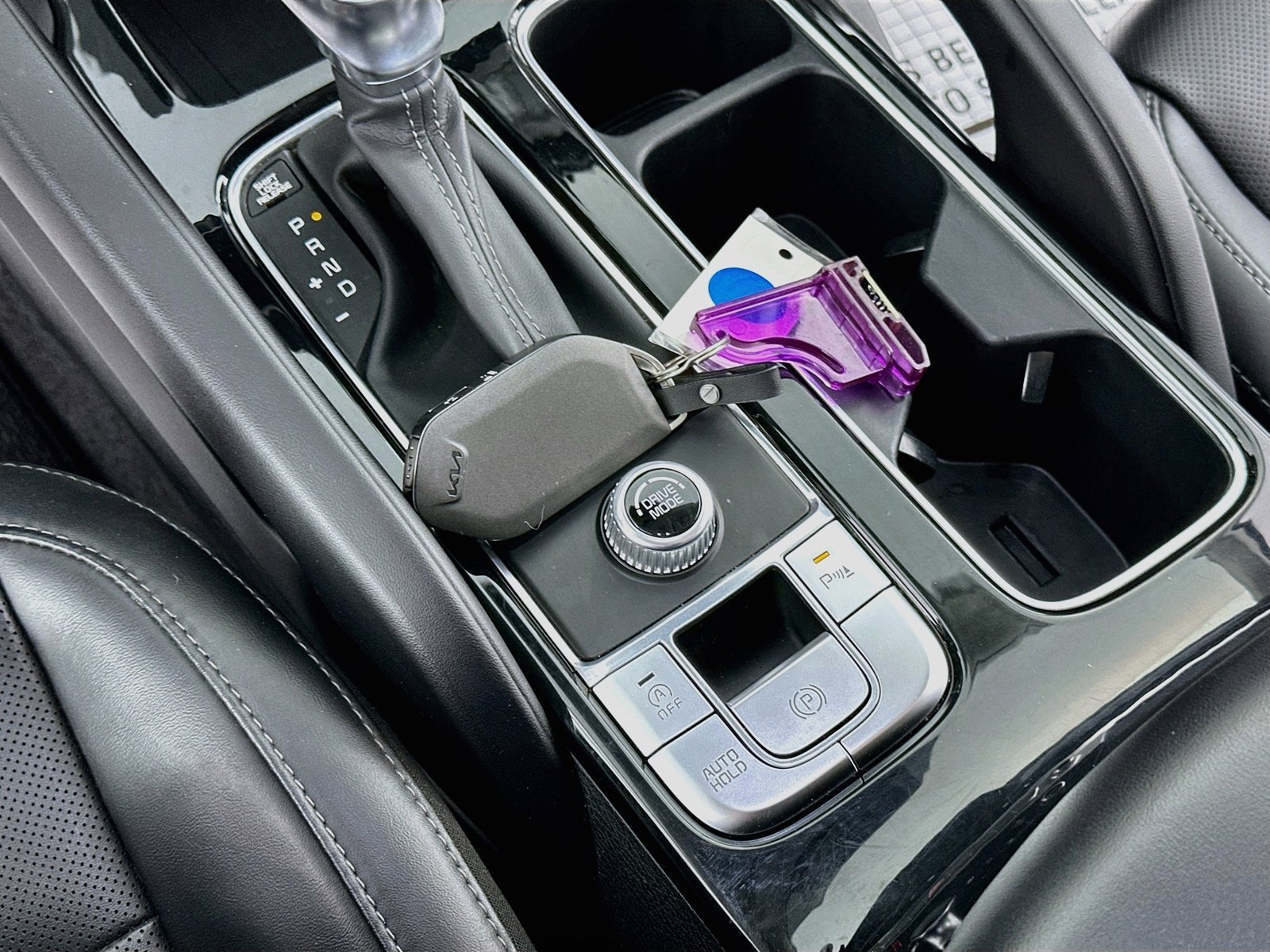 2025 Kia Telluride S - Photo 22