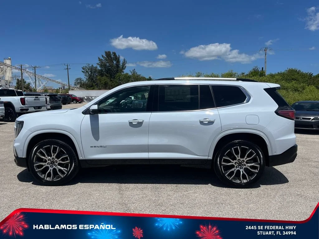 New 2026 Glacier White Tricoat GMC Denali Ultimate image 4