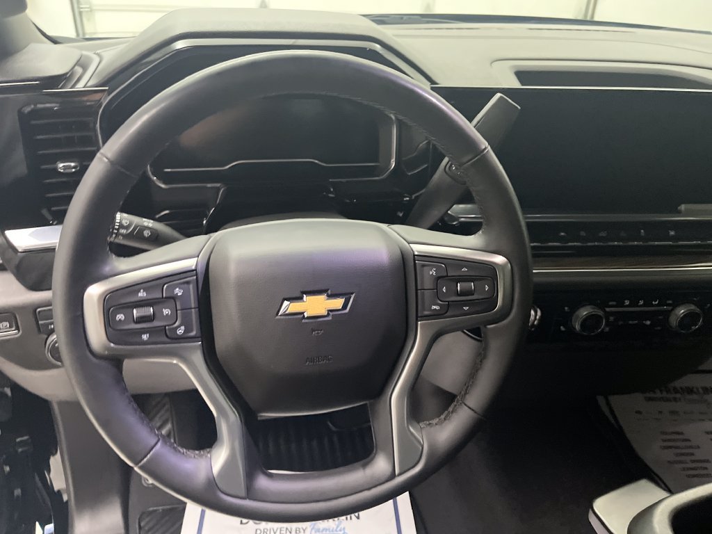 Used 2024 Black Chevrolet LT image 18