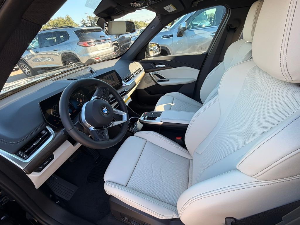 New 2027 Jet Black BMW xDrive28i image 6