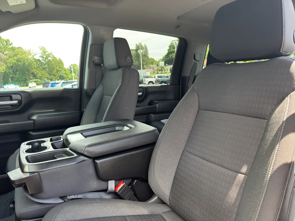 Used 2024 Black Chevrolet Custom image 13