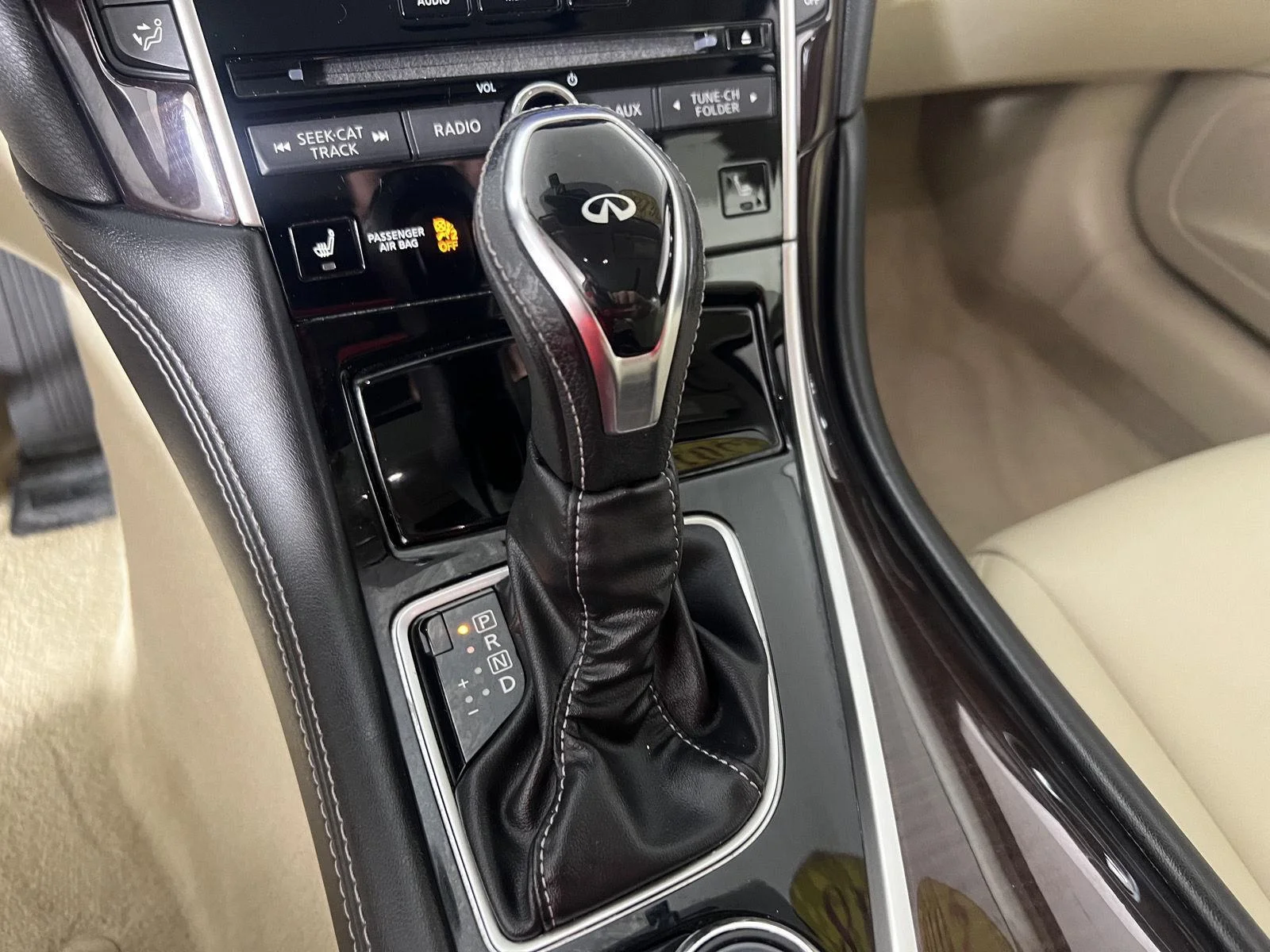 Used 2018 Mocha Almond INFINITI 3.0t LUXE image 5