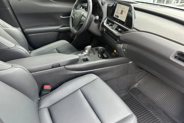 Certified Used 2025 White Lexus 300h image 19