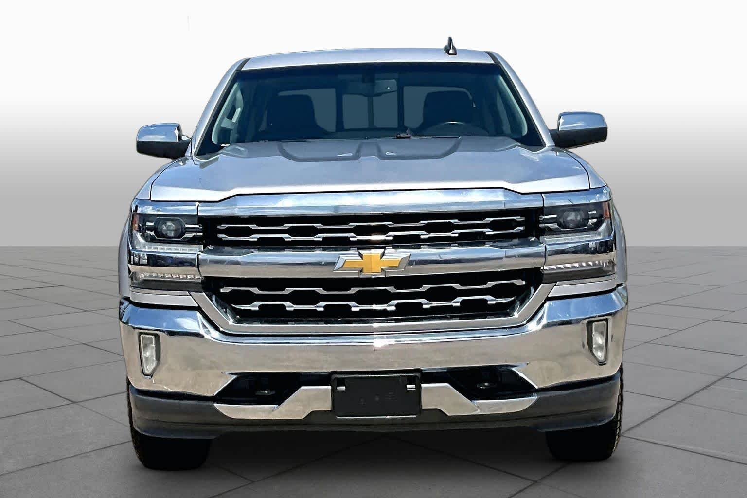 Used 2018 Silver Ice Metallic Chevrolet LTZ image 4