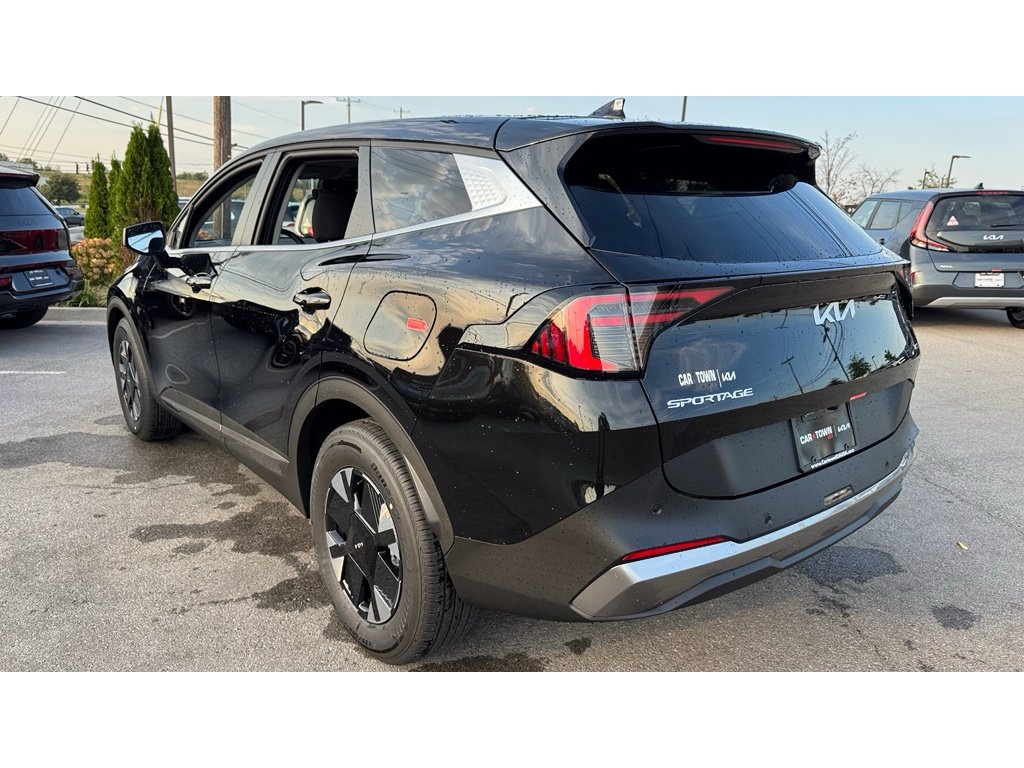 New 2026 Fusion Black Kia LX image 27