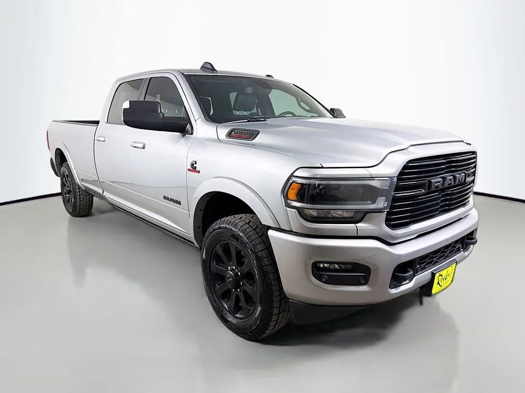 Used 2022  Ram Laramie image 4