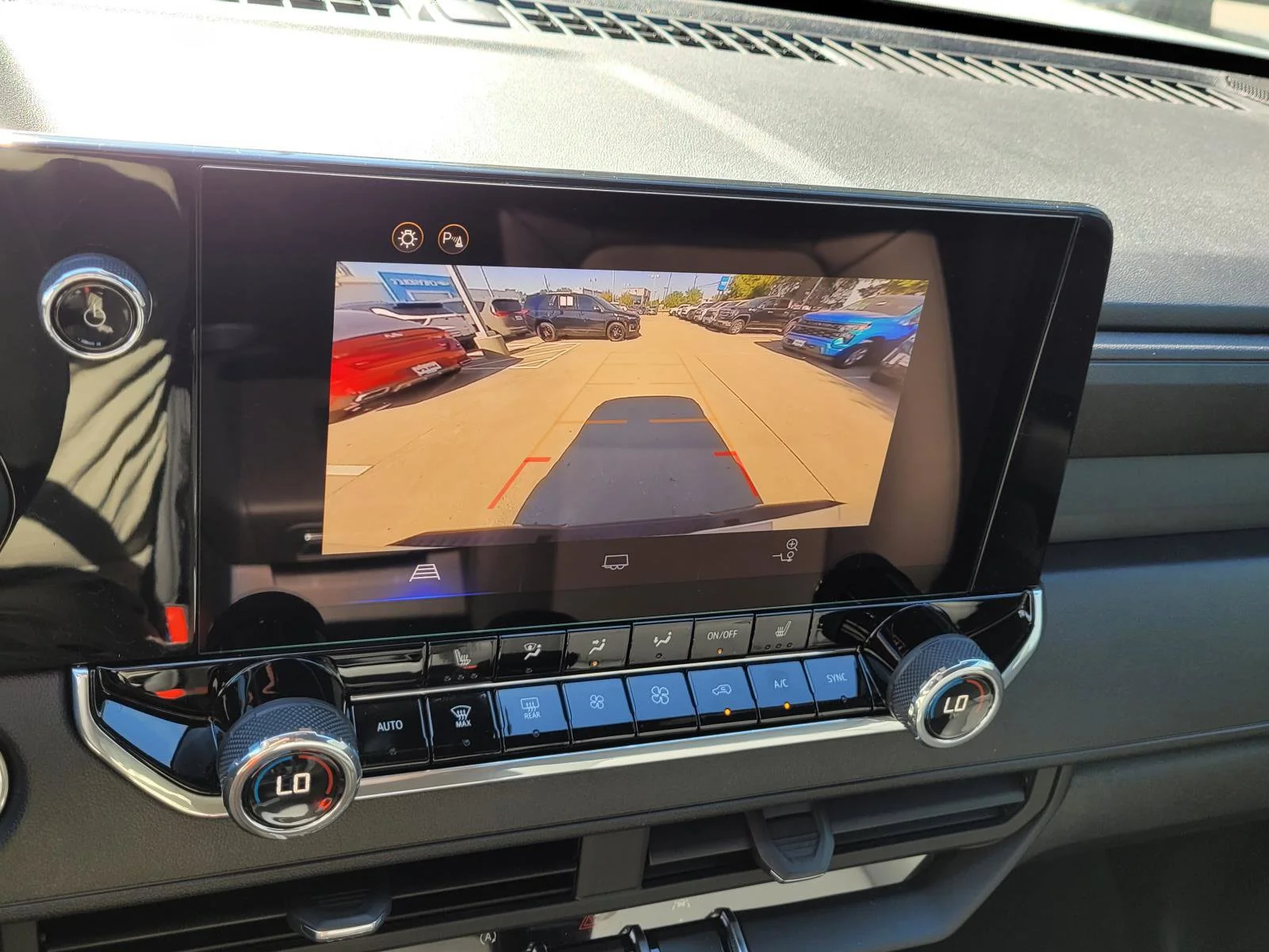 2026 Chevrolet Colorado Trail Boss - Photo 17