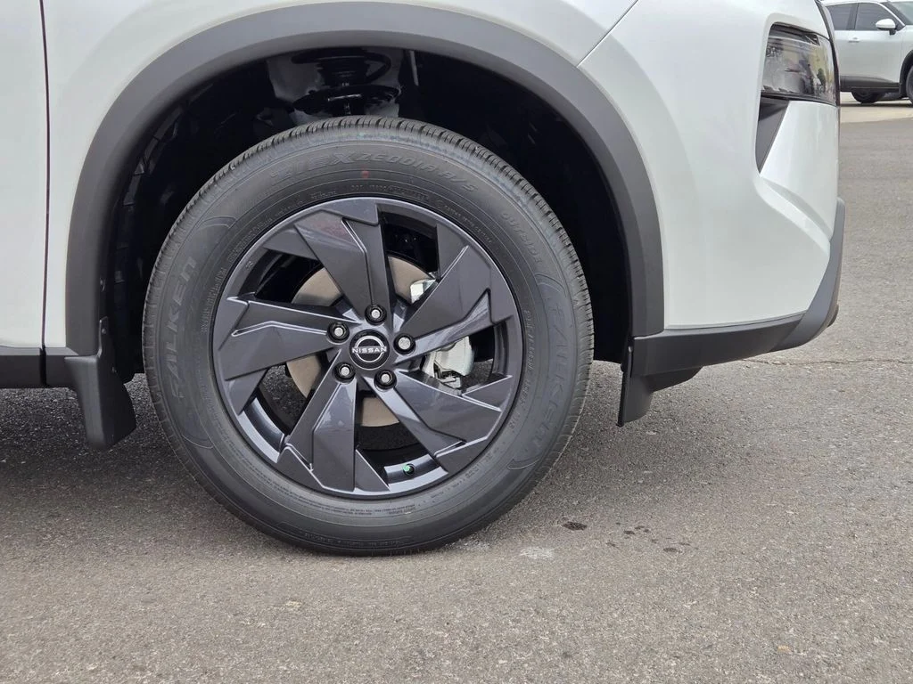 New 2026 Everest White Pearl TriCoat Nissan SV image 12