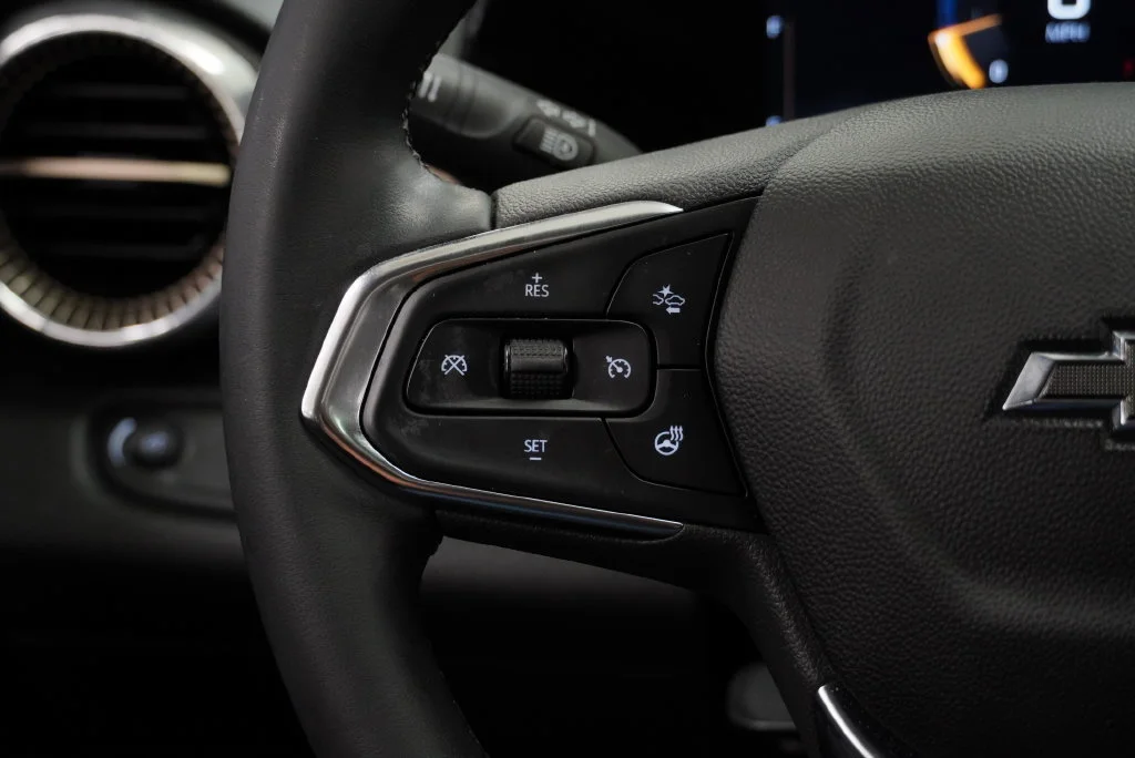 Certified Used 2024 Summit White Chevrolet ACTIV image 23