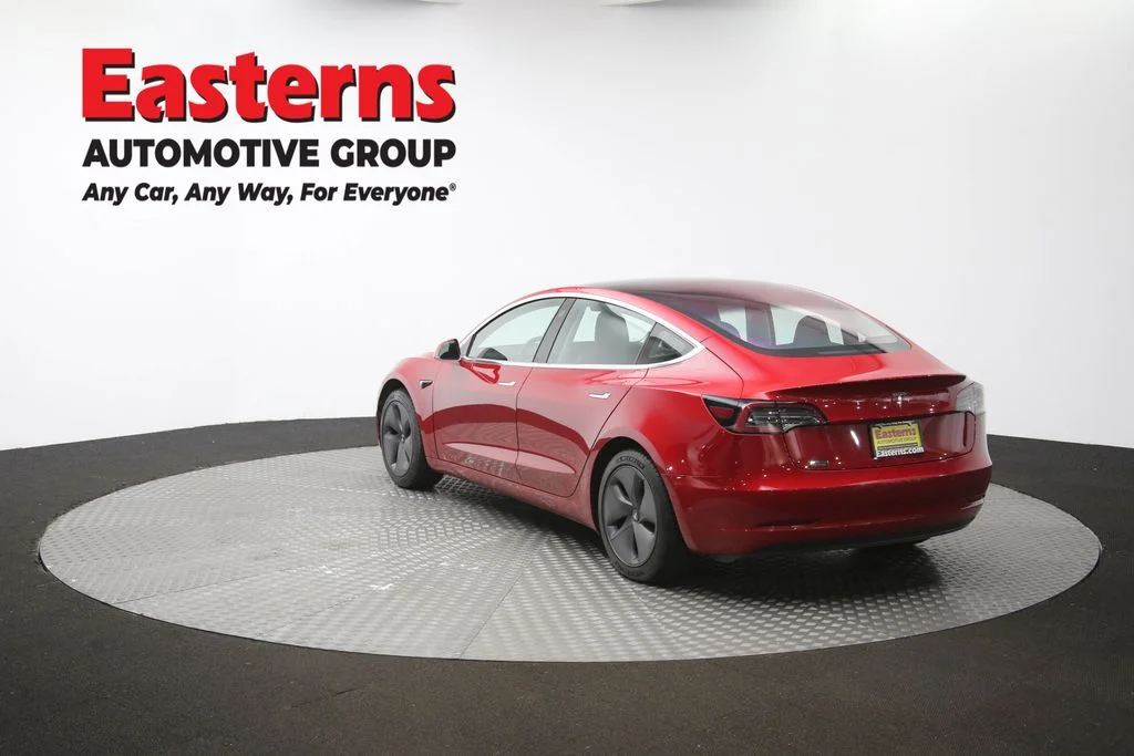 Used 2018 Red Tesla Long Range image 59
